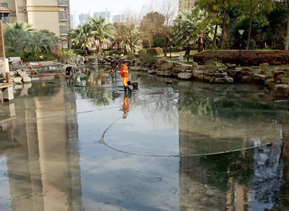 舟山景观池淤泥清理