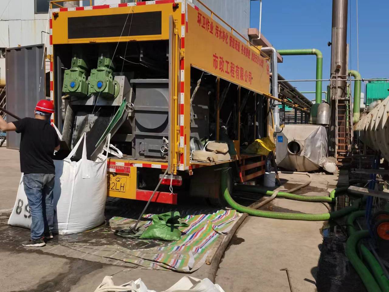 舟山淤泥压干处理